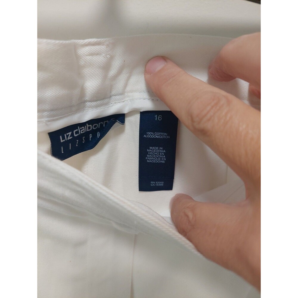 Liz Claiborne Cotton Shorts NWT Vintage Size 16 White preppy - Picture 4 of 6